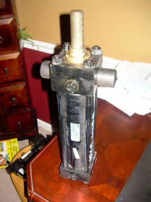 Parker cylinder series 2H 2.50 CD2HCU33C 9.00 